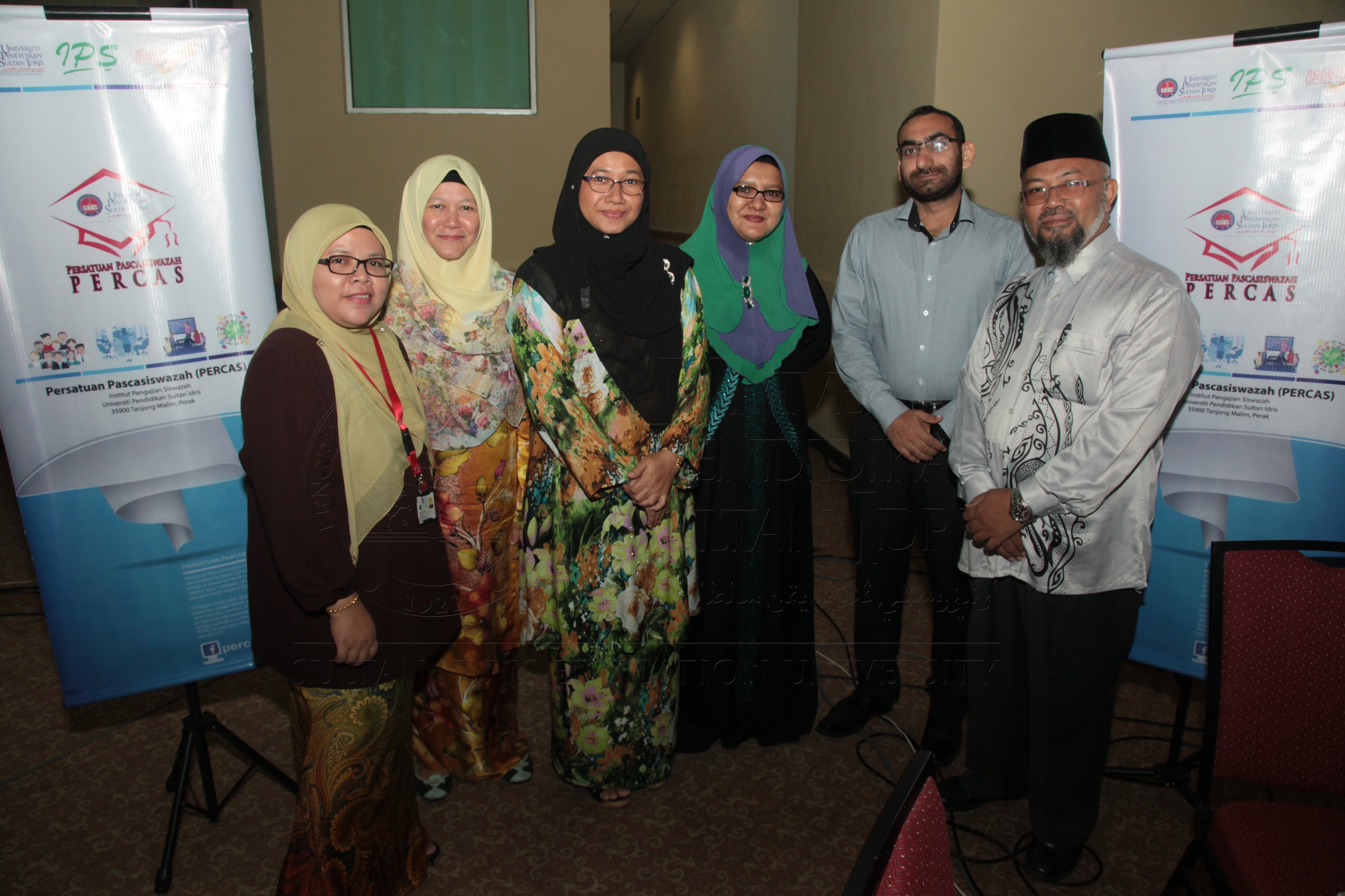 PRO16 16 siswazah IMG 0131